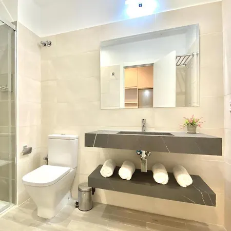 Apartment Tr2 Aparcamiento Incluido Amplio Y Moderno Loft Cartuja De *